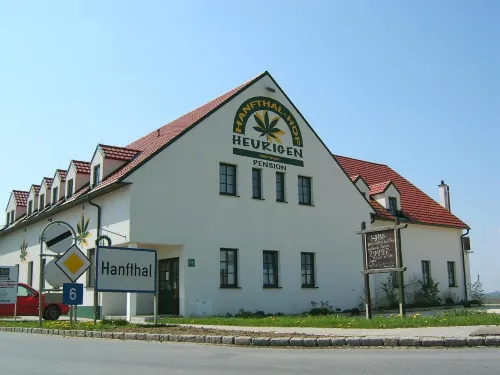 Hanfthal-Hof Hotels in Mailberg