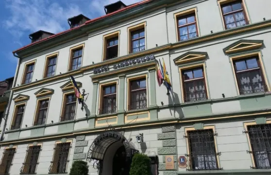 錫吉什瓦拉酒店