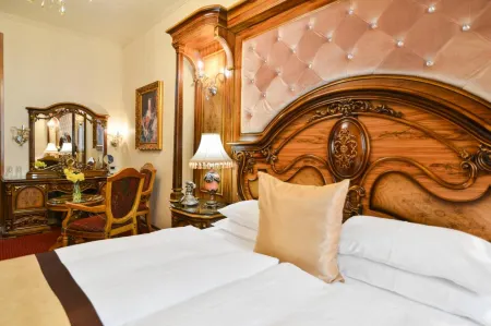 Premier Prezident Garni Hotel and Spa Отели в г. Сремски Карловци