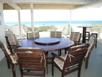 Surfside on the Beach Hotels in Buddina