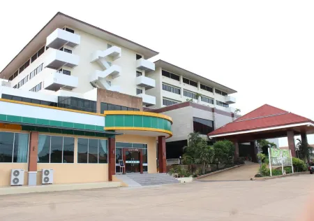 JP Emerald Hotel Отели в г. Yasothon