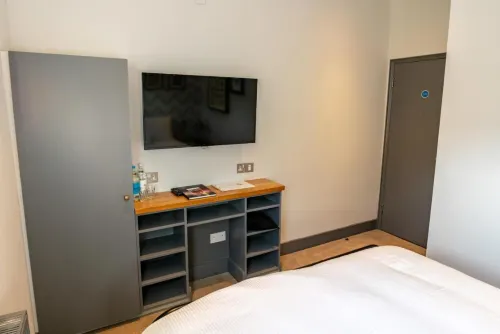 Albert Arms Hotels in Claygate