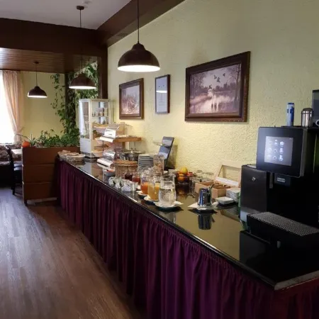 Hotel Alte Krone Отели в г. Тюбинген