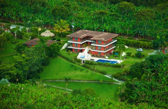 卡佩斯瑞拉納瓦拉酒店