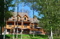 Selenia Lodge- Résidences et Chalets Dans les Laurentides