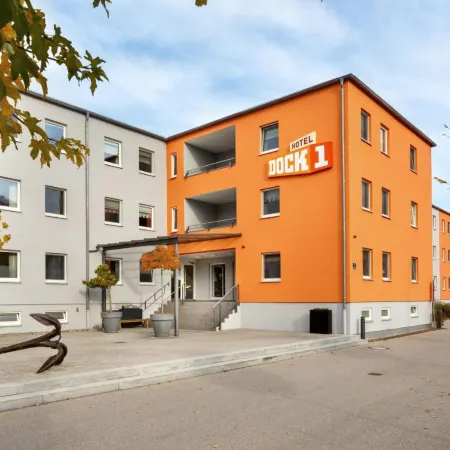 Dock1 Отели рядом с достопримечательностью «Арена «Донау»»
