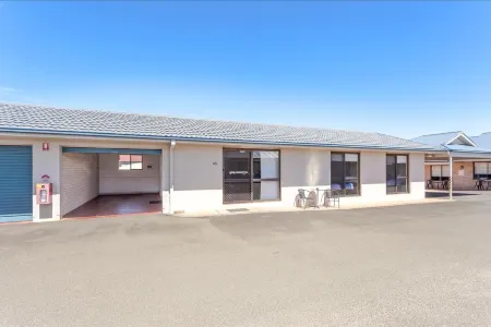 Clifford Gardens Motor Inn Отели рядом с достопримечательностью «University of Southern Queensland Art Collection»