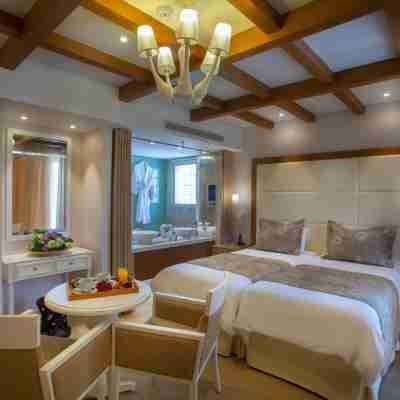 King Jason Paphos - Designed for Adults by Louis Hotels Rooms