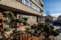 Hotel Opera Hotels in der Nähe von Bazilika svatého Prokopa
