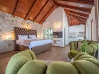 Harmonia Bungalows & Pool Hotels in Sveti Stefan
