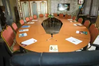 Art and Leisure-EB Hotel Hotels in Sekondi-Takoradi
