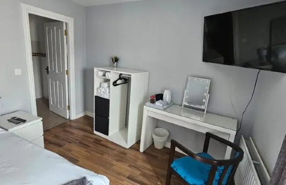 拉維爾提黑牛賓館