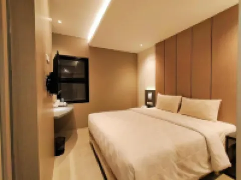 Hayo Hotel Palembang Hotele w: Kalidoni