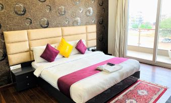 Lime Tree Hotel Pulkit Gurgaon-Artemis Hospital, Nearest Metro Huda City Centre