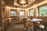 Hotel Gallia Hotels in Stilfs