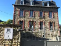 Auberge Ti'Gousket Hotels in Ploumagoar