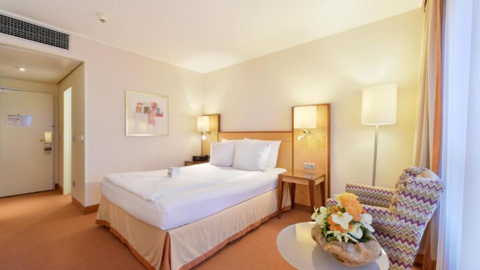 The Q - Quadro City Hotel
