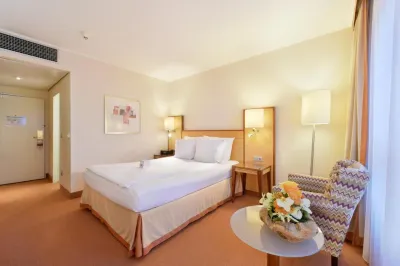 The Q - Quadro City Hotel Hotels near Karlsruhe Botanical Garden