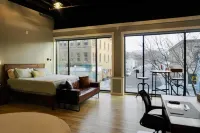 The Benjamin Hotel