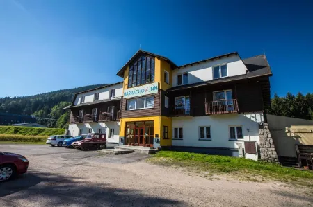 Hotel Harrachov Inn