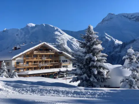 Hotel & Chalet Montana