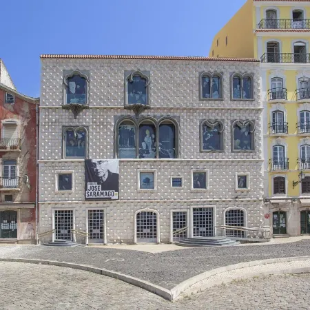Emporium Lisbon Suites Отели рядом с достопримечательностью «Лиссабонский собор»