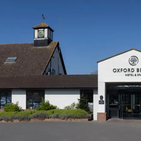 Oxford Belfry Hotel & Spa Отели в г. Оксфорд