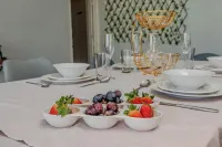 Phindulo Bed and Breakfast - No Loadshedding, Smart TVs & unlimited free fibre wifi - พร้อมWifi