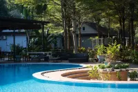 Chay Lap Farmstay Phong Nha - piscina