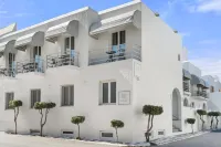 Polos Hotel Paros