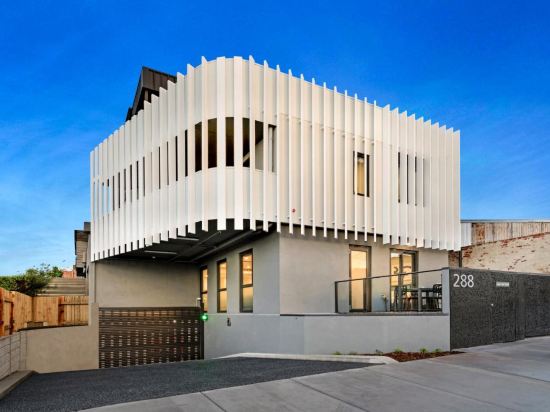 Manhattan Apartments - Glen Iris