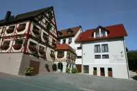 Gasthof Hotel Zum Hirsch Hotels near Glastal