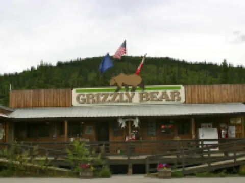 Denali Grizzly Bear Resort Hotels in Denali