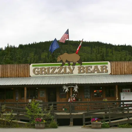 Denali Grizzly Bear Resort
