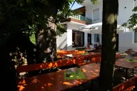 Landgasthof Fischer Veri Hotels in Neukirchen