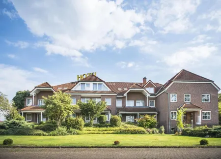 Hotel Hennies Отели в г. Изернхаген