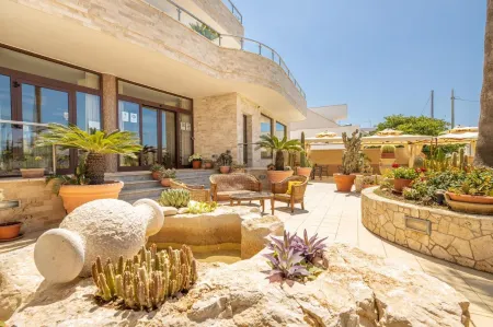 Hotel Salento Mirfran