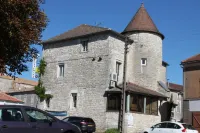 Logis Hotels- Auberge de la Tour - Hôtel et Restaurant Hotel a Duravel