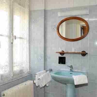 Hotel de la gare Others