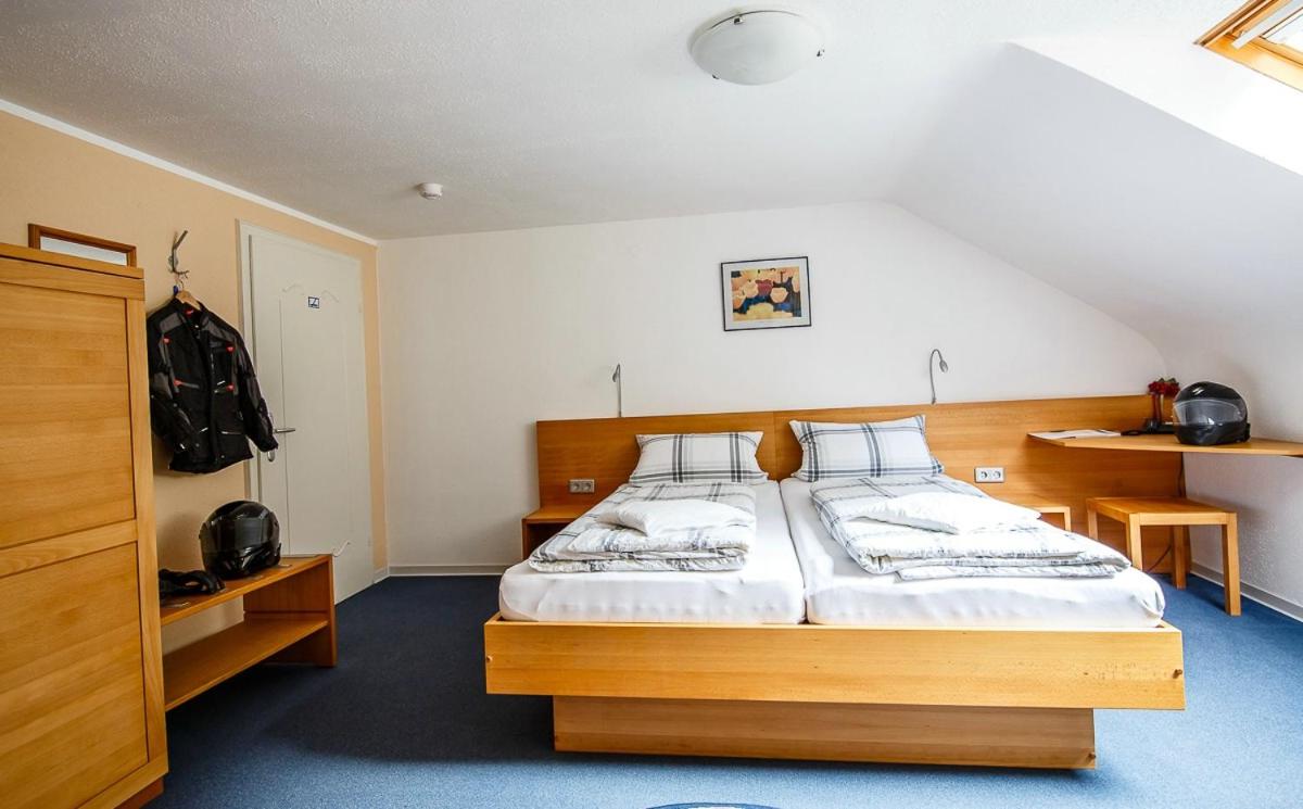 Villa Bruderfels, Garni Hotels in Rodalben