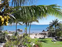 Whitsunday Sands Resort - Beach