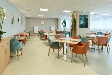 Zenao Appart'hôtels Suresnes Отели в г. Сюрен