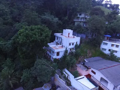 Kandy Holiday Residence Отели в г. 