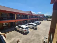 Scottish Inn and Suites Beaumont - Motels