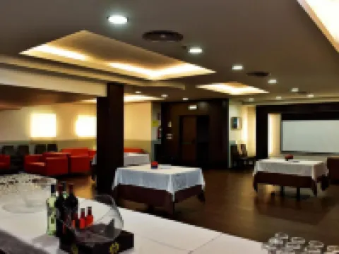 卡里爾酒店 維拉加爾西亞·德·阿勞薩酒店