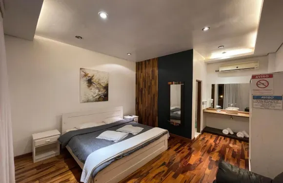 佩修港精品酒店