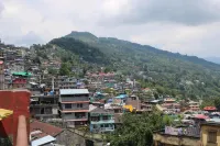 Deki Lodge