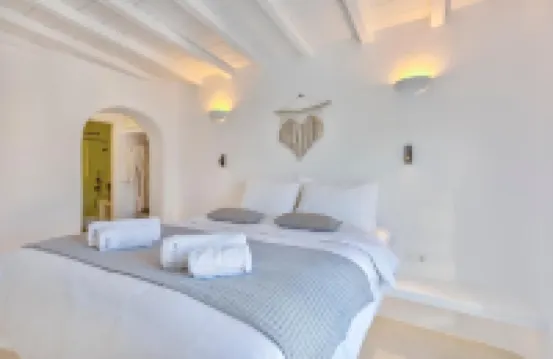 Mykonian Mews Luxury Suites