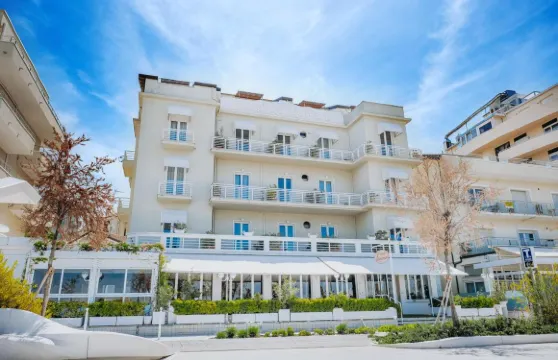 凱託利卡長廊酒店