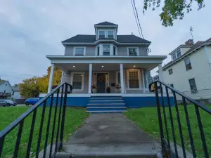 Newly 5 Star 3 Beds 1 Bath Ideal Short Term Rental